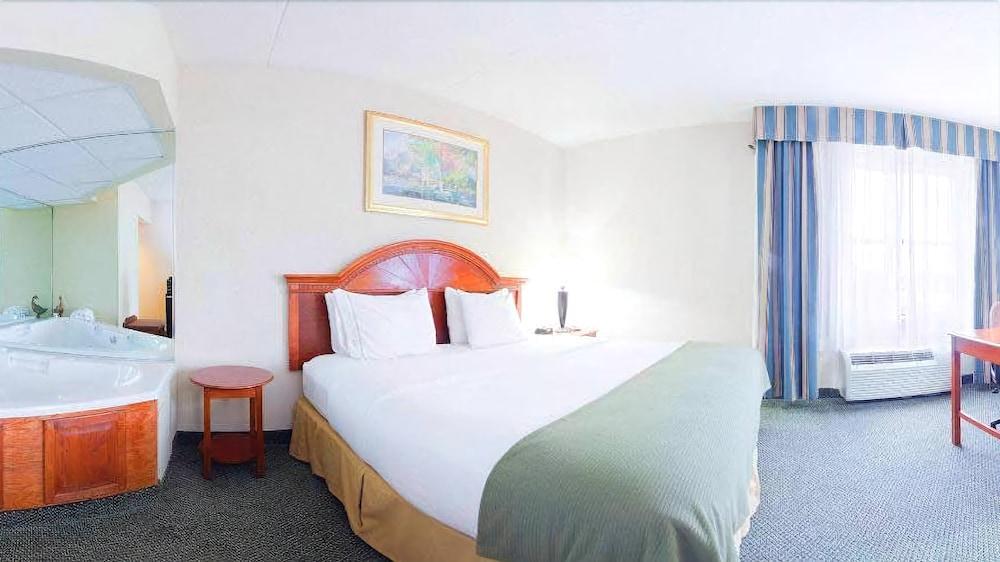 Holiday Inn Express Cambridge By Ihg Exterior foto