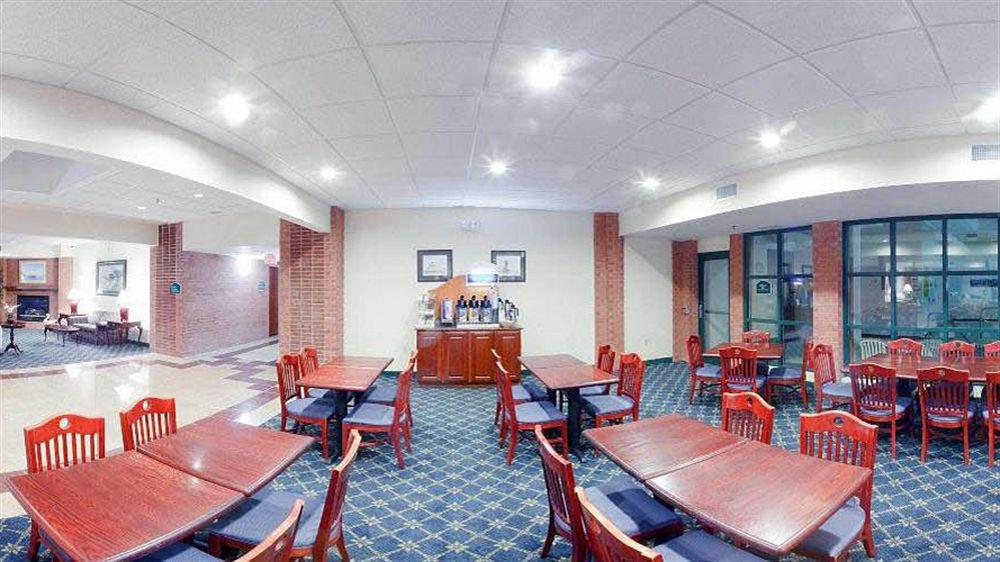 Holiday Inn Express Cambridge By Ihg Exterior foto