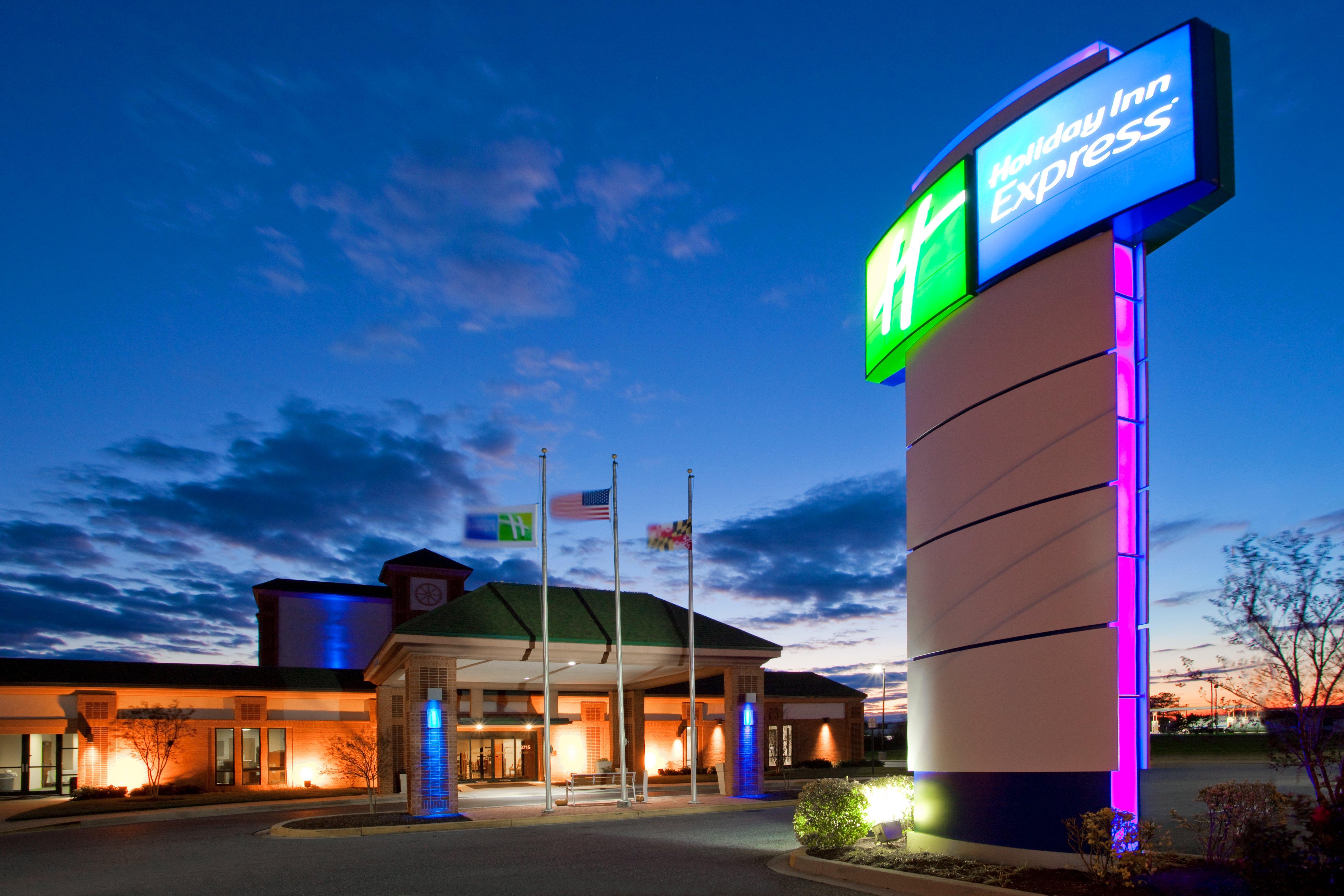 Holiday Inn Express Cambridge By Ihg Exterior foto